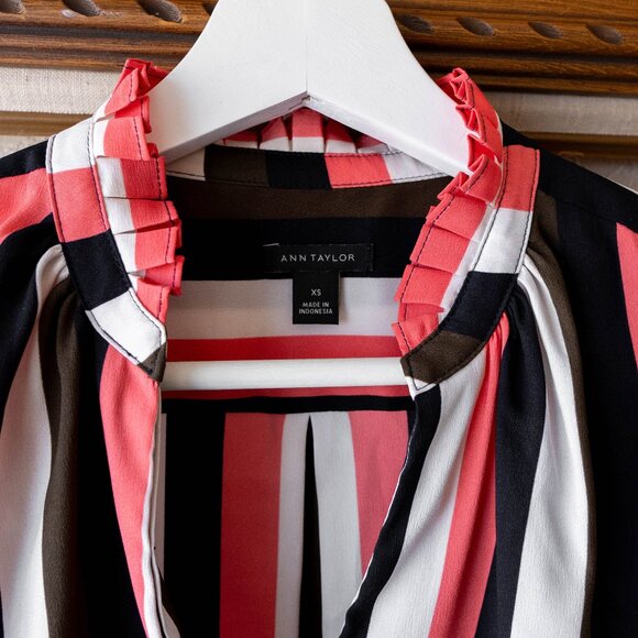 Ann Taylor Size XS Striped Ruffle Collar Blouse Long Sleeve Work Top - Picture 2 of 7